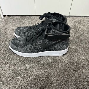 Men’s Nike Air Force 1 Ultra Flyknit Mid Size 15